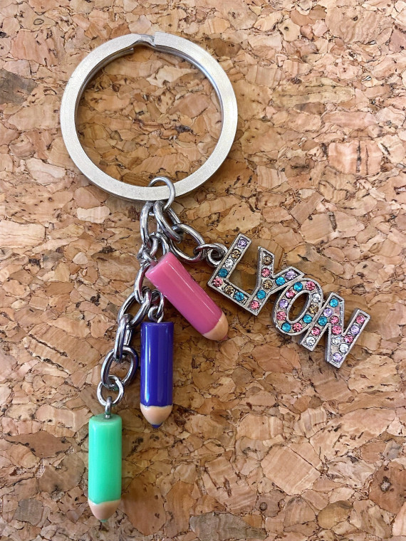 Porte-clés Lyon écolier chez Souvenirsdelyon.com