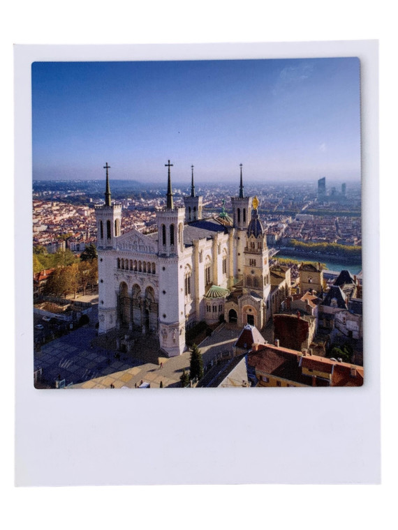 Carte Postale Polaroid - Notre Dame de Fourvière chez souvenirsdelyon.com