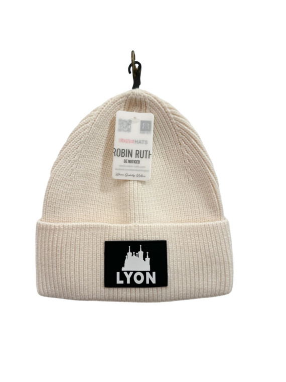 Beanie Lyon Robin Ruth white chez souvenirsdelyon.com