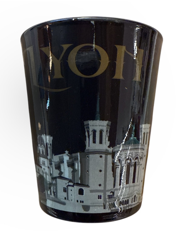 Shooter Lyon Notre Damme de Fourvière Noir 2 chez Souvenirsdelyon.Com