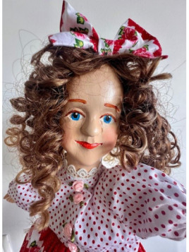 Girl Puppet 1 at Souvenirsdelyon.com