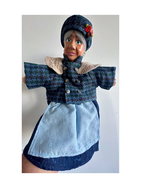 Mère Cottivet Puppet 1 at Souvenirsdelyon.Com