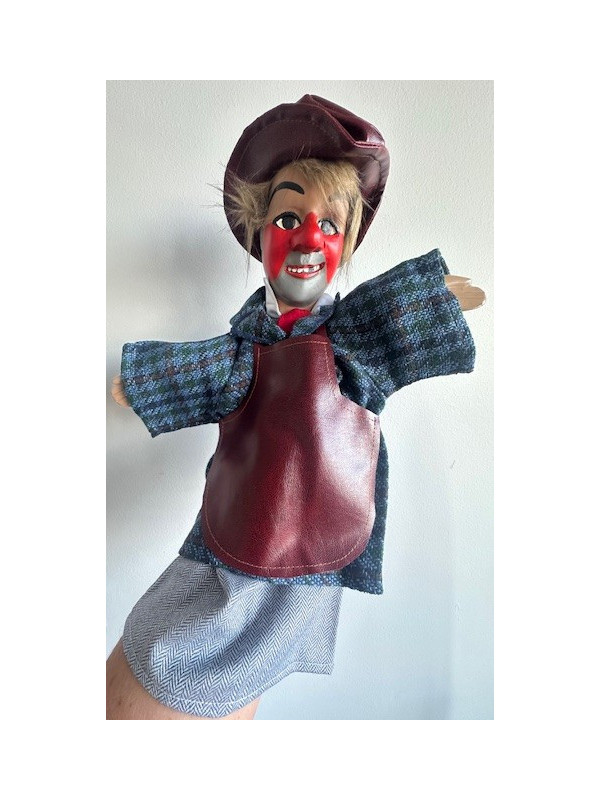 puppet Gnafron blue plaid at Souvenirsdelyon.Com