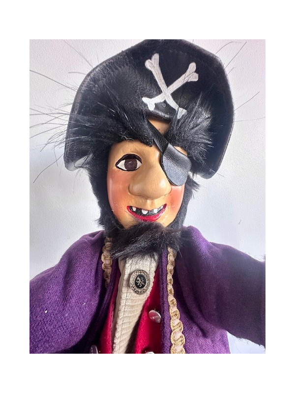 The Pirate puppet 1 at Souvenirsdelyon.com