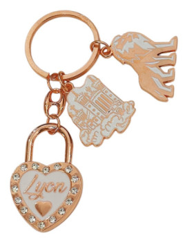 Porte clé cadenas Lyon rose chez Souvenirsdelyon.com