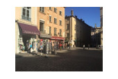 Boutique place Saint-Jean